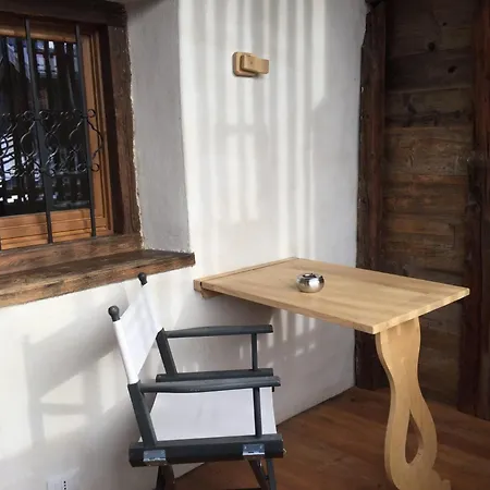 אורחן Nona Gio *